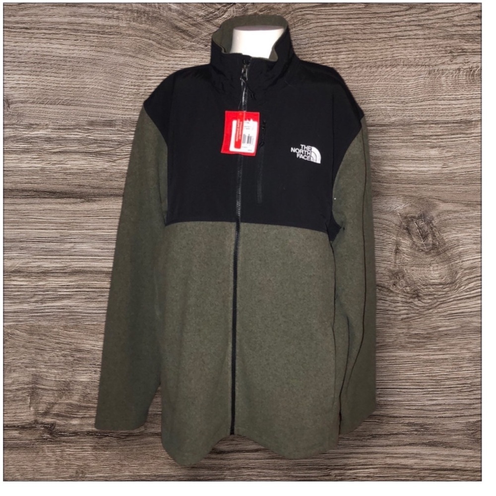 NWT The North Face Denali Two-Tone Black and Gray Jacket